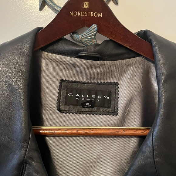 Nordstrom Gallery women’s authentic vintage 100% soft leather coat, 3x - Picture 2 of 5